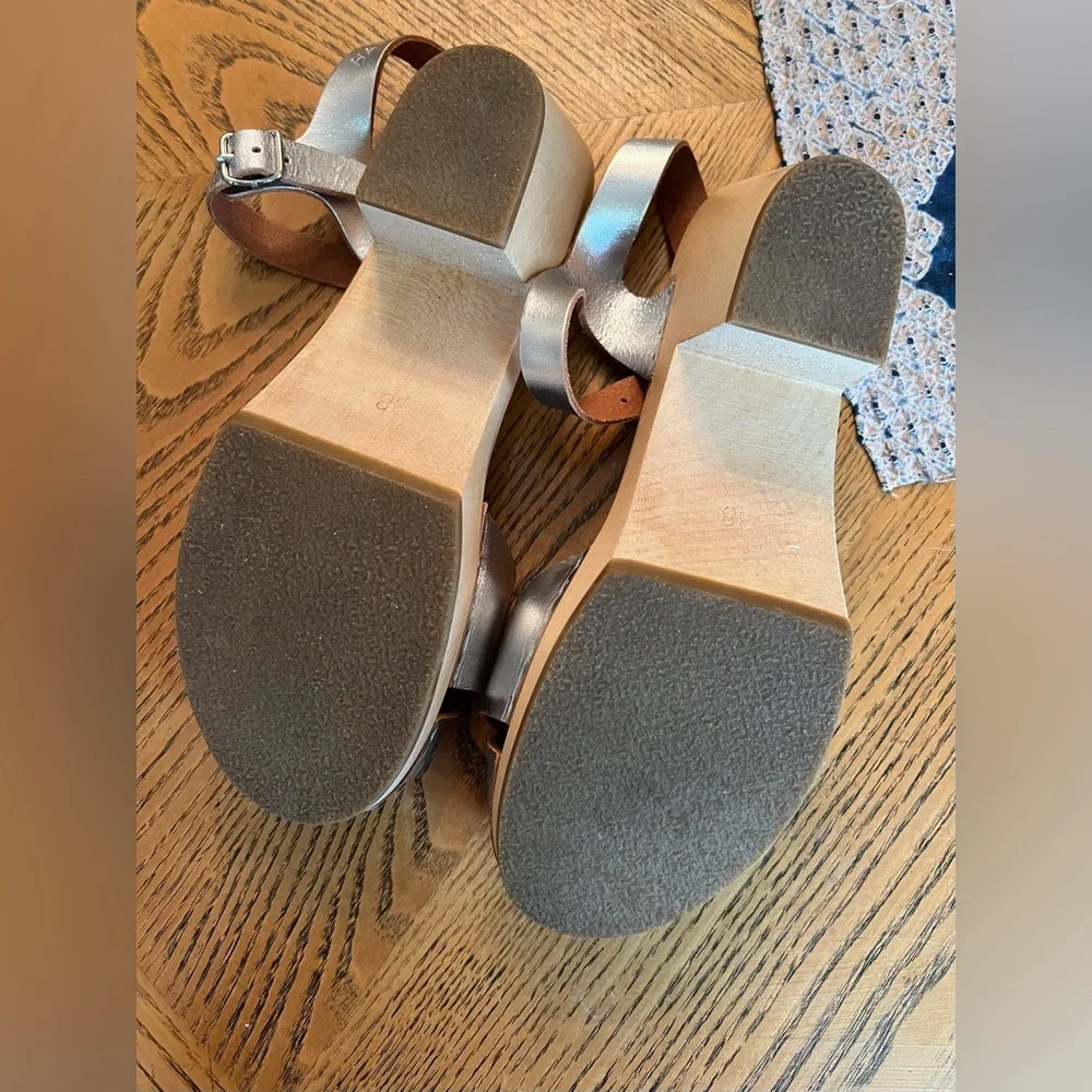 Swedish Hasbeens Metallic Silver Sandals - Picture 3 of 6